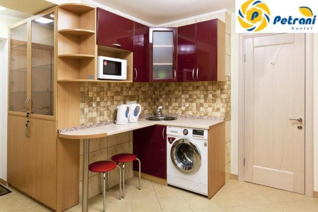 Petrani Hostel เคียฟ ภายนอก รูปภาพ